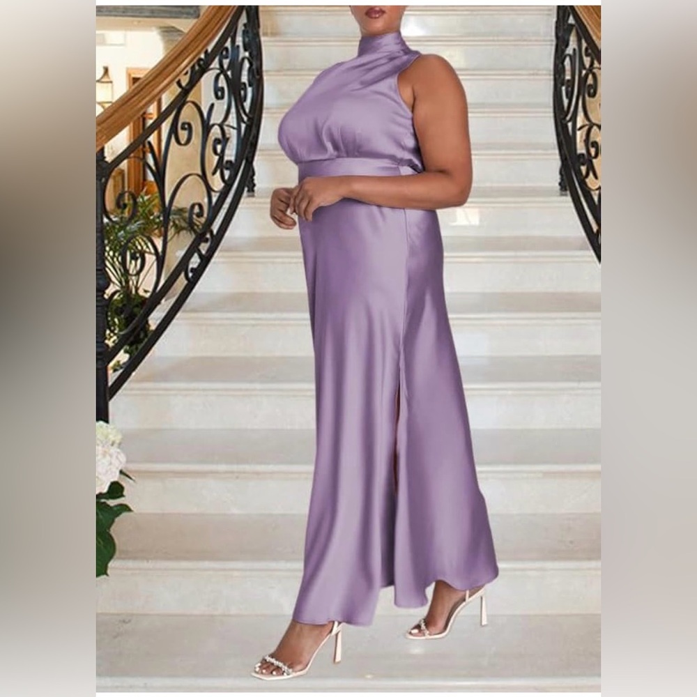 Elegant Purple Satin Gown - Picture 2 of 3